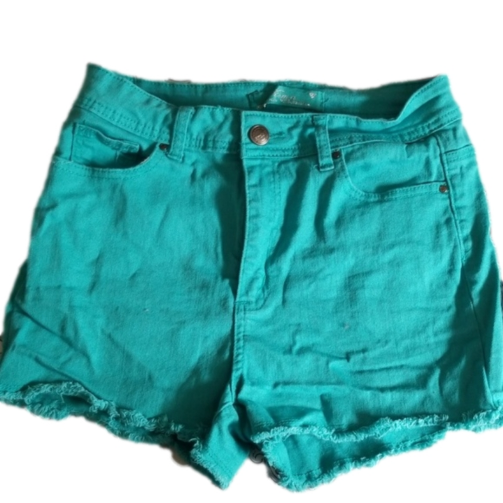 Urban Planet-High waisted Green shorts